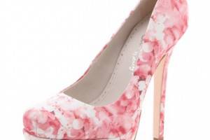 alice + olivia Larimore Platform Pumps