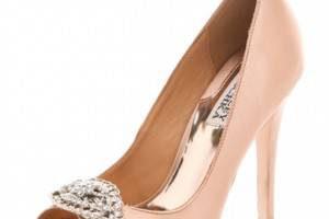 Badgley Mischka Goodie Ornament Pumps