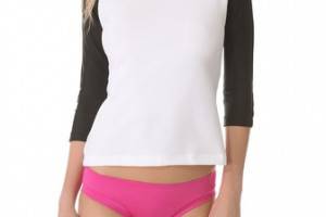 Basta Surf Julie Henderson x Basta Surf Baseball Tee Rash Guard