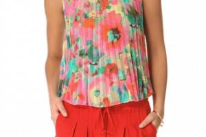 BB Dakota Helaine Watercolor Pleated Top