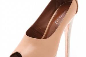 Boutique 9 Pali Choked Pumps