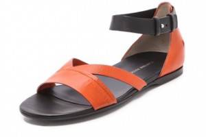 CoSTUME NATIONAL Fiore Flat Sandals