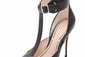 Elizabeth and James Saucy Ankle Cuff Pumps