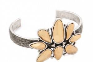 House of Harlow 1960 Aven Cuff