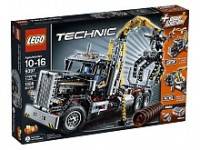 LEGO Technic - Logging Truck (9397)