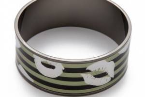 Marc by Marc Jacobs Lips Print Bangle