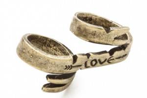 Pamela Love Venus Banner Ring