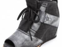 Sorel Lake Wedge Booties