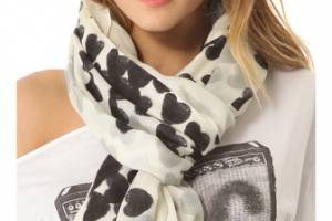 YARNZ Finger Print Hearts Scarf