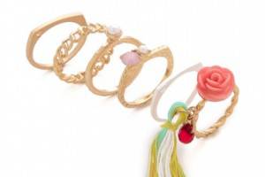 Adia Kibur Rose Ring Set