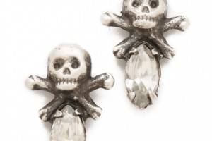 Bing Bang Memento Mori Skull Studs