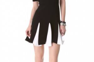 Cushnie et Ochs Short Sleeve Pleated Dress