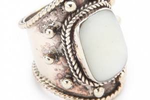 SunaharA Malibu Medium Stone Wrap Ring