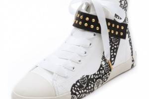 BE & D Skull Lace Sneakers