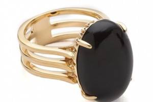 Elizabeth and James Berlin Oval Cabochon Ring