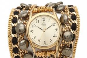 Sara Designs Coin Shaped Wrap Watch