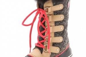 Sorel Tofino Herringbone Boots